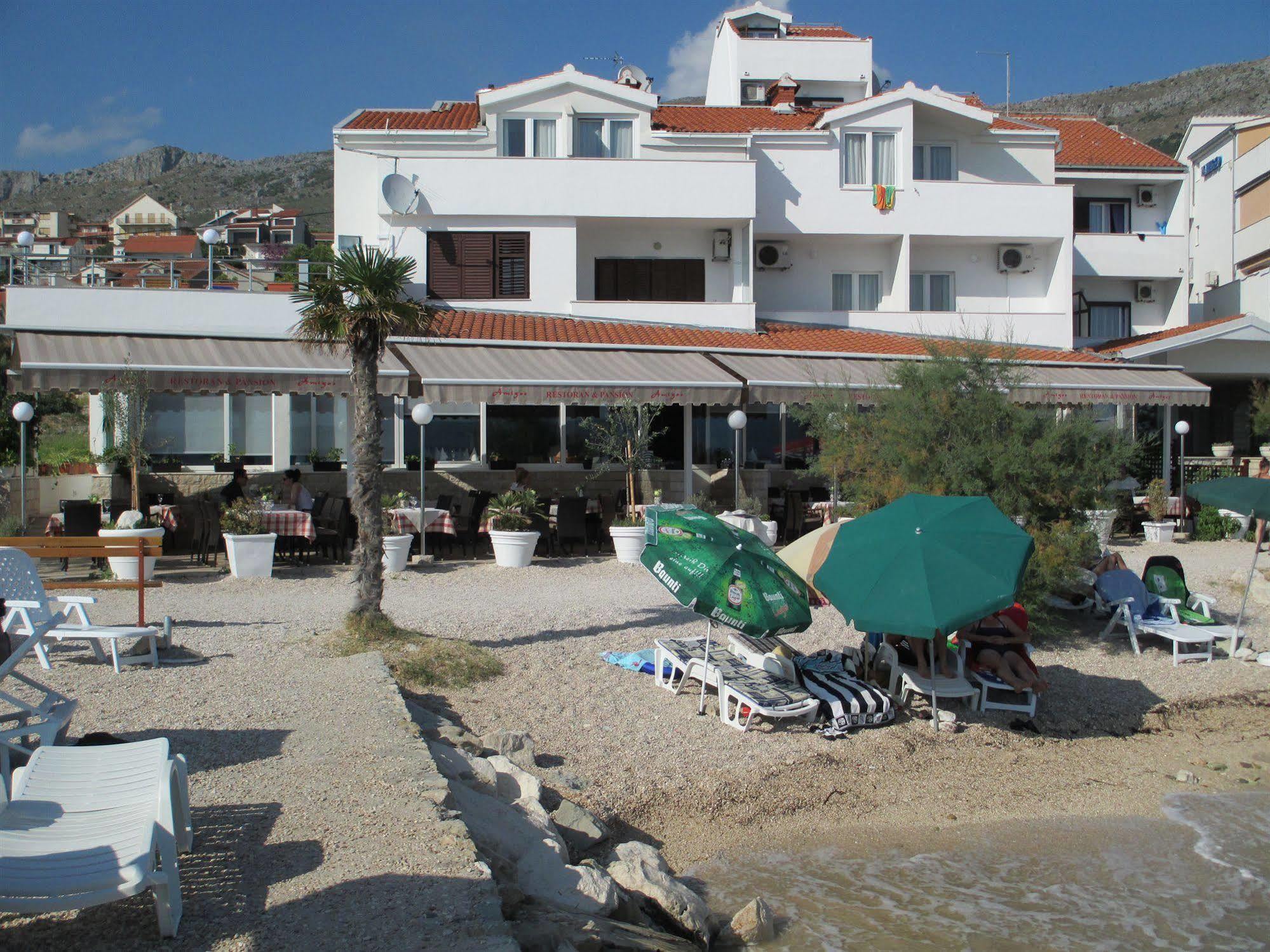 Hotel Pansion Amigos Podstrana Exterior foto